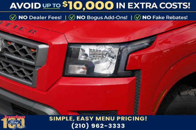 Used 2022 Nissan Frontier SV RWD image 2