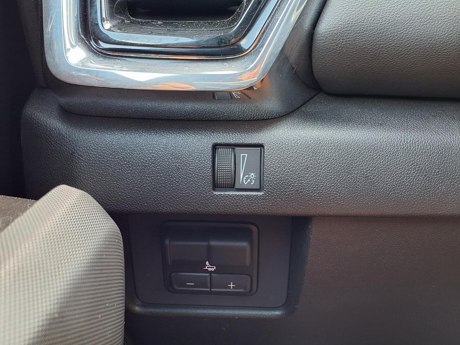 Used 2024 GMC Canyon Elevation w/ Convenience Package RWD image 22