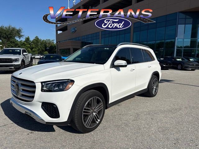 Used 2026 Mercedes-Benz GLS 450 4MATIC image 1