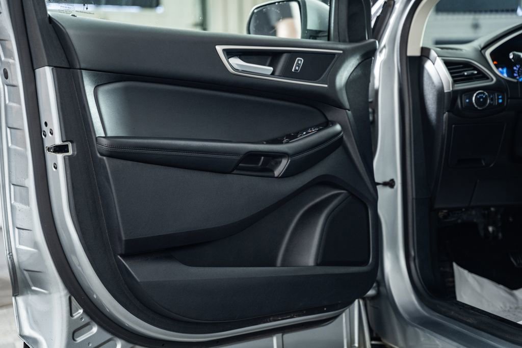 Certified 2020 Ford Edge SEL w/ Convenience Package image 36