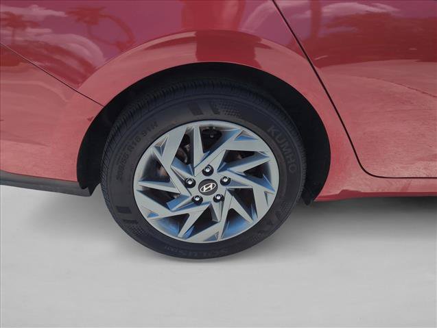 Used 2024 Hyundai Elantra SEL FWD image 28