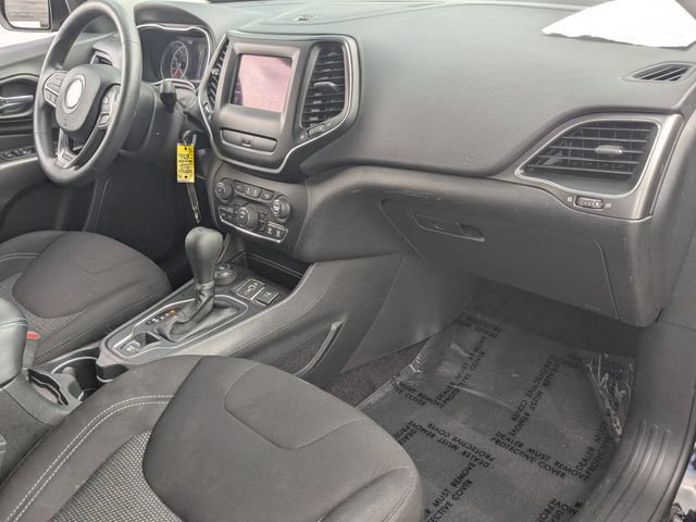 Used 2019 Jeep Cherokee Latitude w/ Popular Appearance Group AWD/4WD image 26