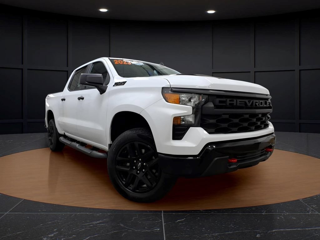 Used 2023 Chevrolet Silverado 1500 Custom Trail Boss w/ 2.7L Blackout Package AWD/4WD image 1