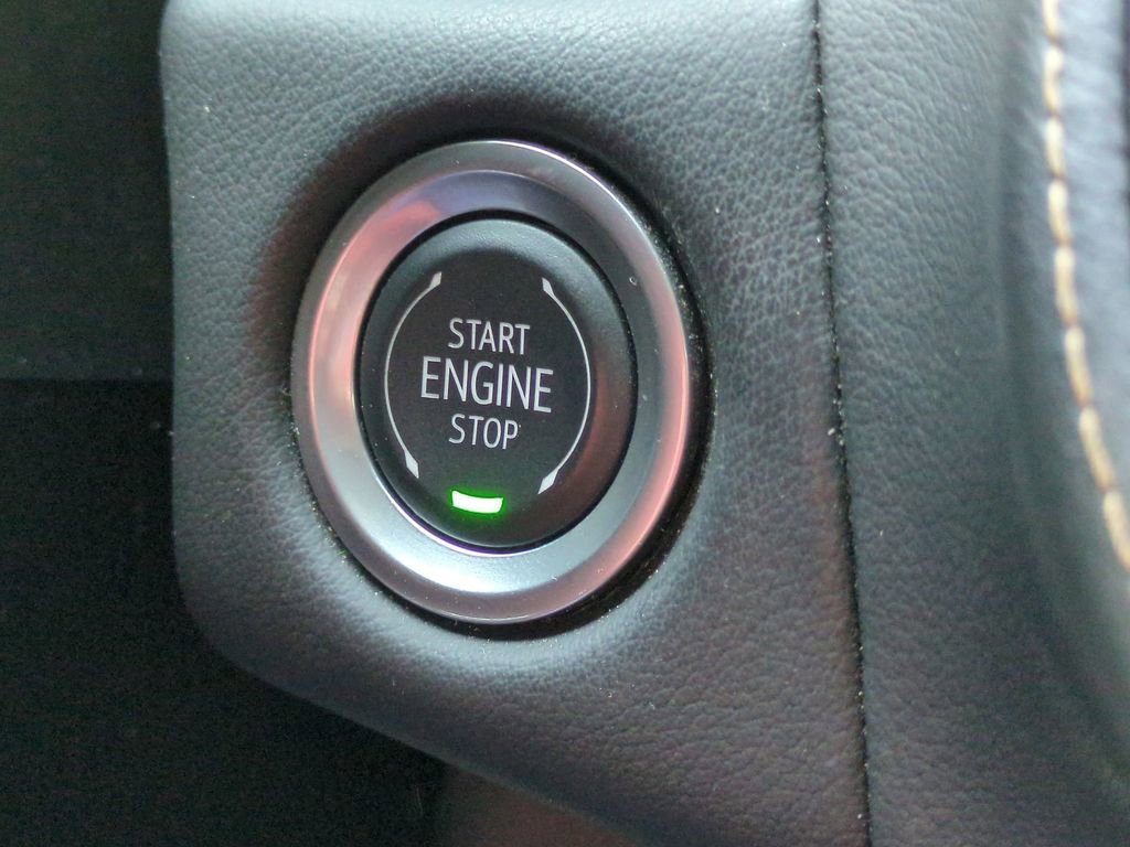 Used 2024 GMC Yukon XL AT4 w/ AT4 Premium Plus Package image 33