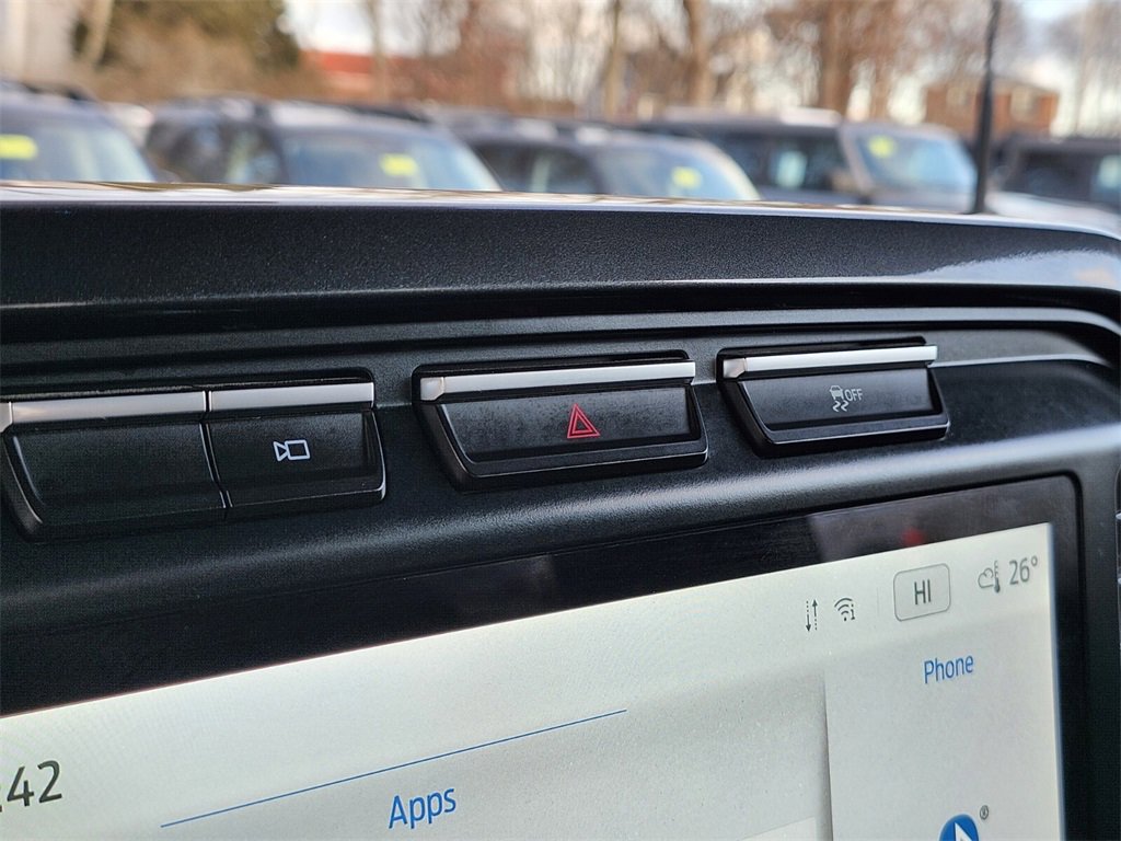 Certified 2022 Ford F150 XLT w/ Equipment Group 302A High image 26