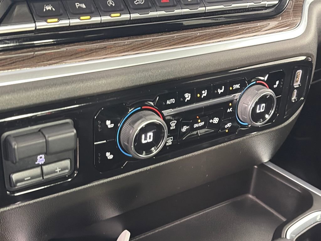 Used 2022 Chevrolet Silverado 1500 RST w/ Convenience Package II image 21