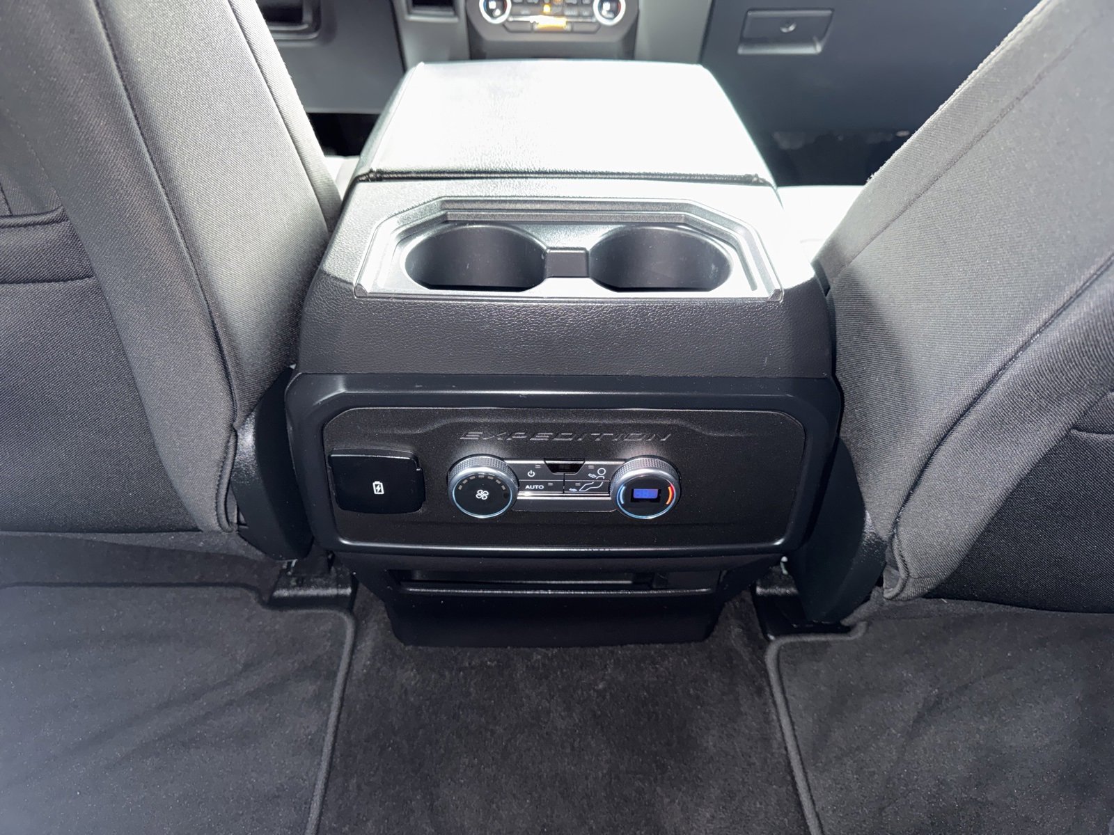 Certified 2021 Ford Expedition XLT image 32