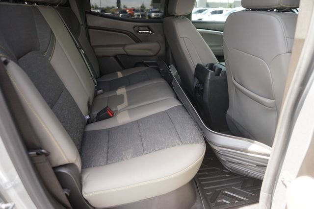 Used 2024 Chevrolet Colorado ZR2 w/ Safety Package AWD/4WD image 15