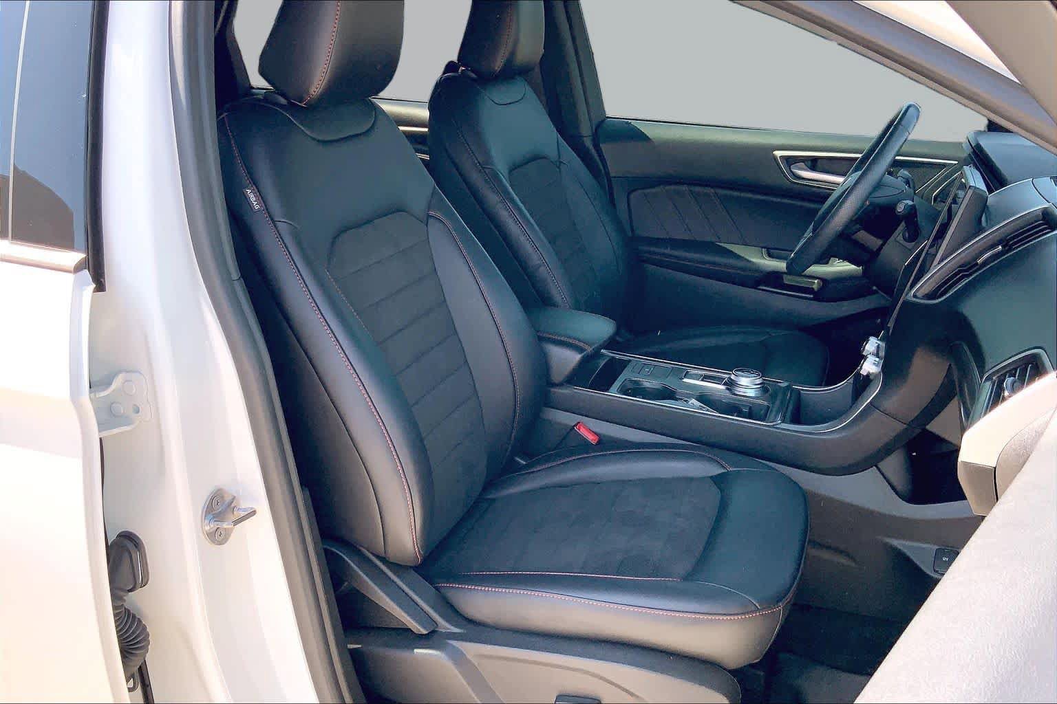 Certified 2024 Ford Edge ST-Line AWD/4WD image 9