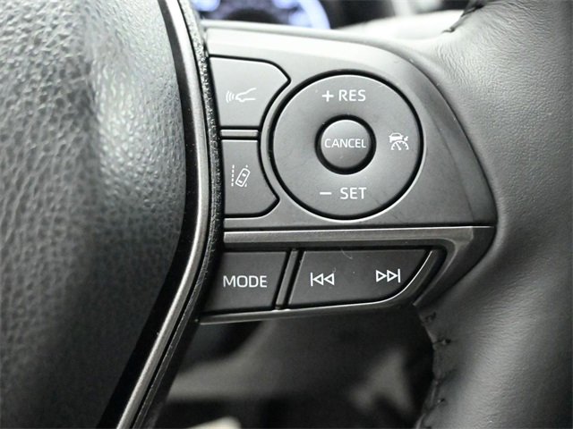 Used 2024 Toyota Camry SE image 14