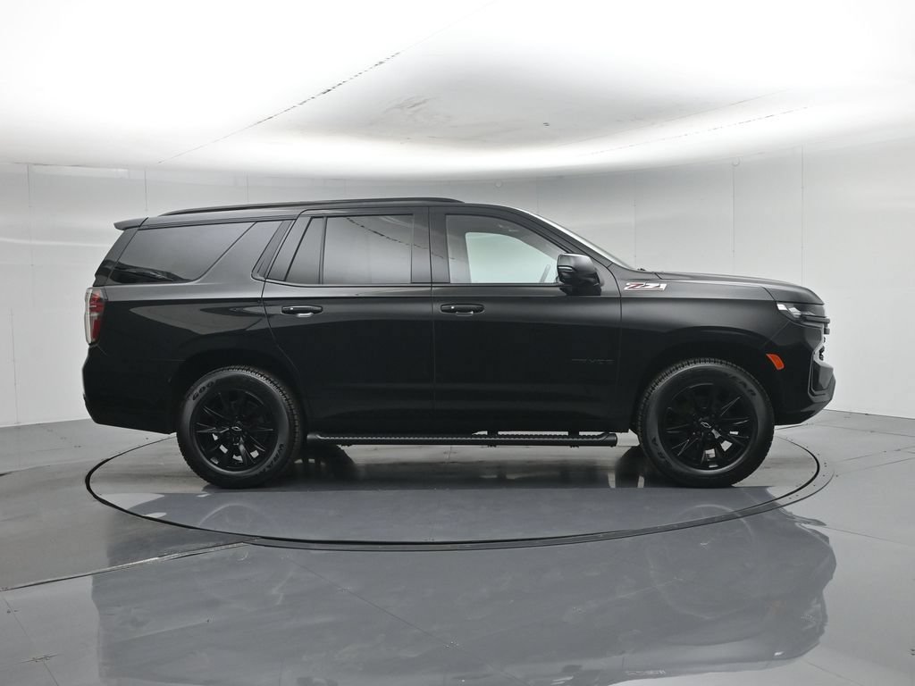 Used 2022 Chevrolet Tahoe Z71 w/ Luxury Package AWD/4WD image 33