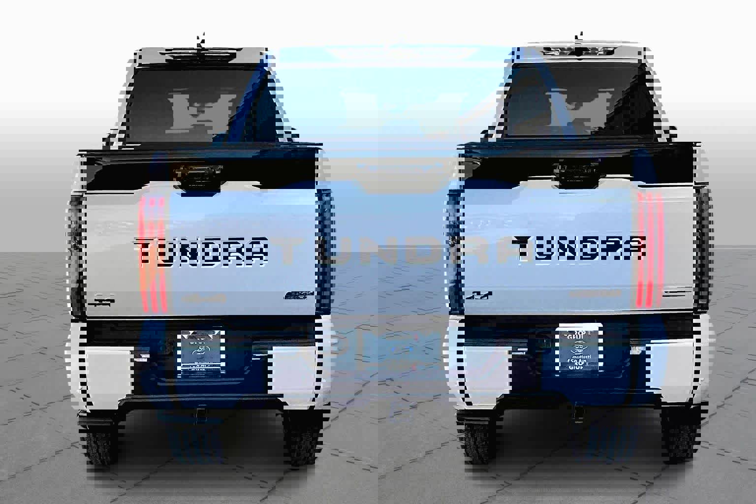 Used 2025 Toyota Tundra Platinum image 3