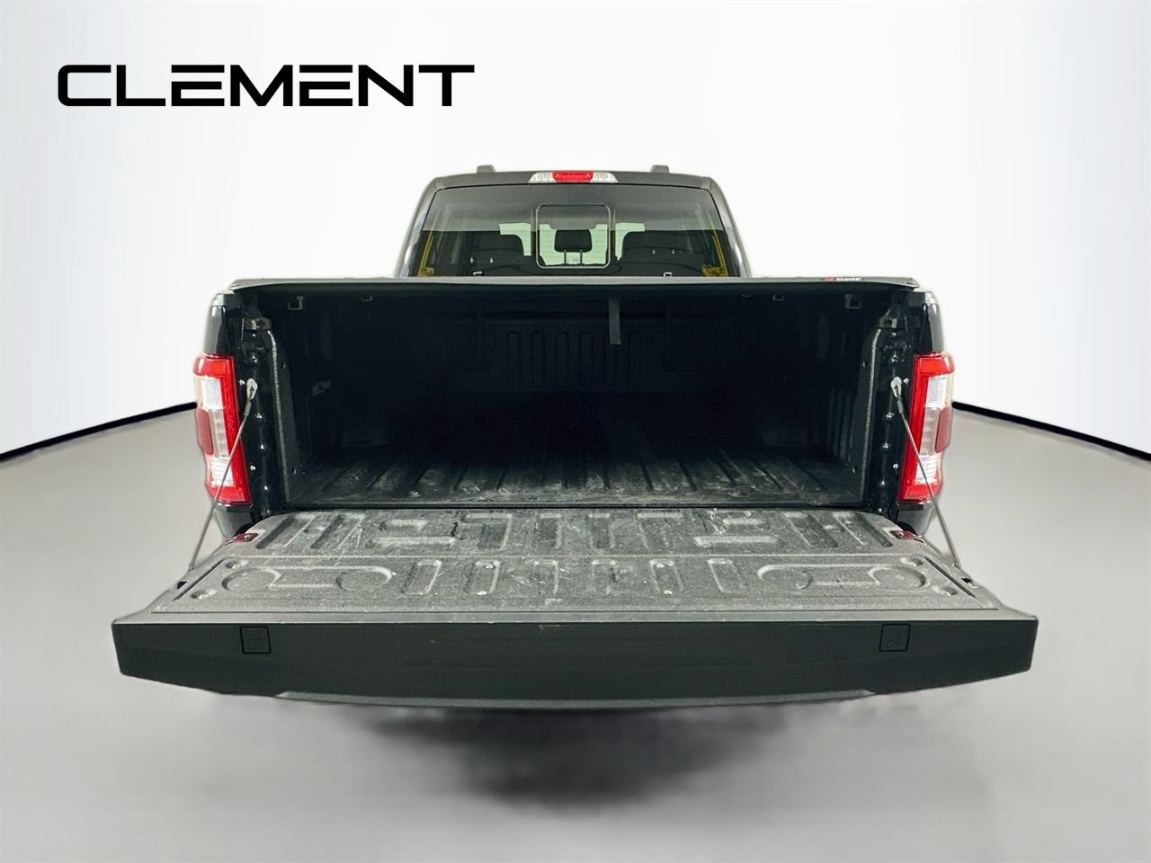 Certified 2023 Ford F150 Lariat w/ Trailer Tow Package AWD/4WD image 11