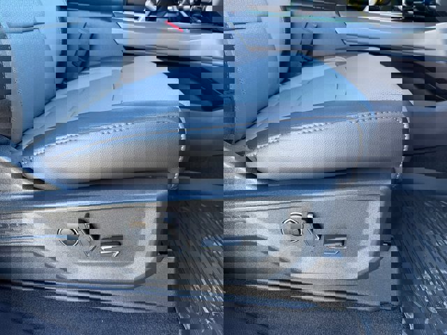 Certified 2025 Ford F150 Lightning Lariat image 28