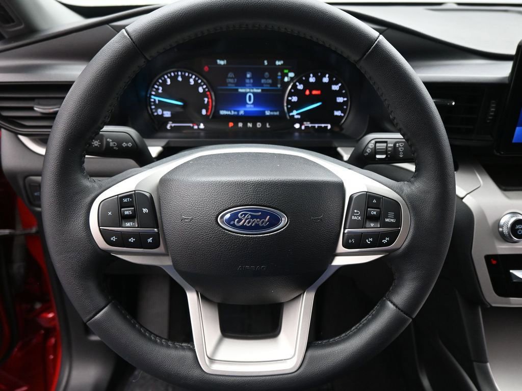 Certified 2024 Ford Explorer XLT image 39