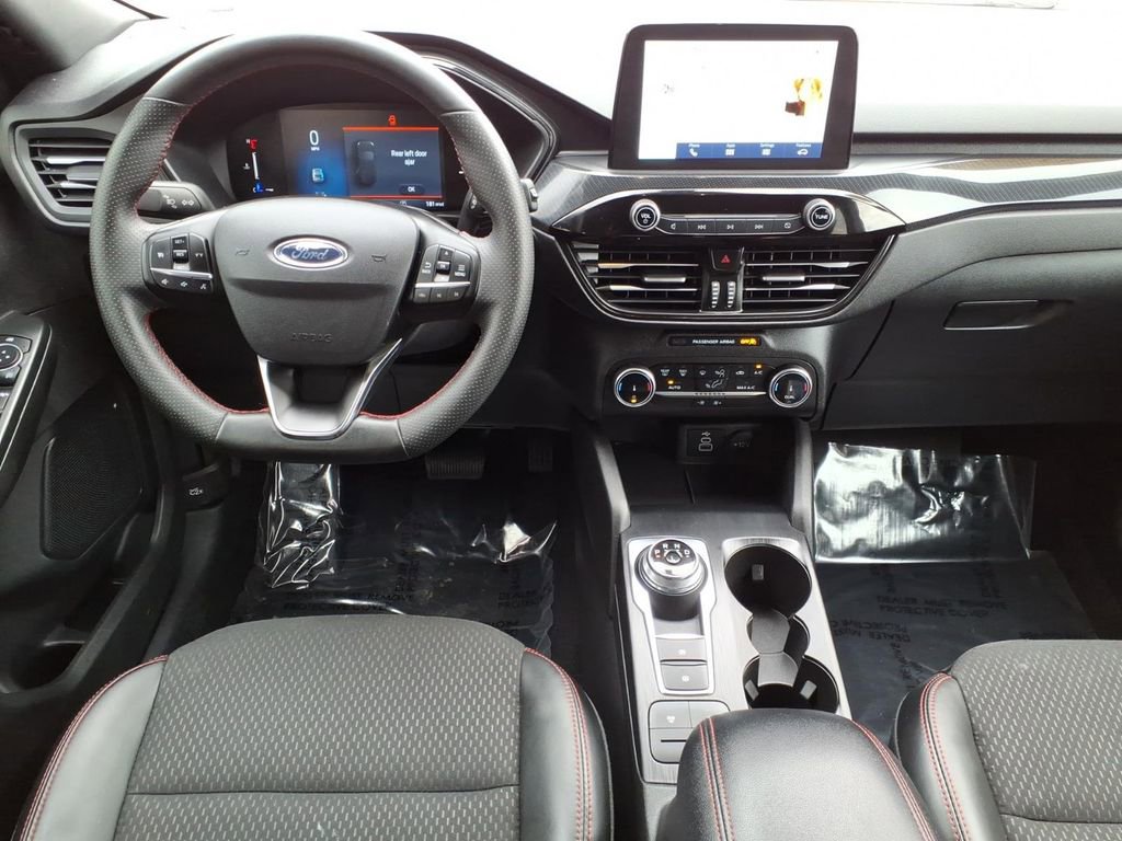 Certified 2025 Ford Escape ST-Line AWD/4WD image 14