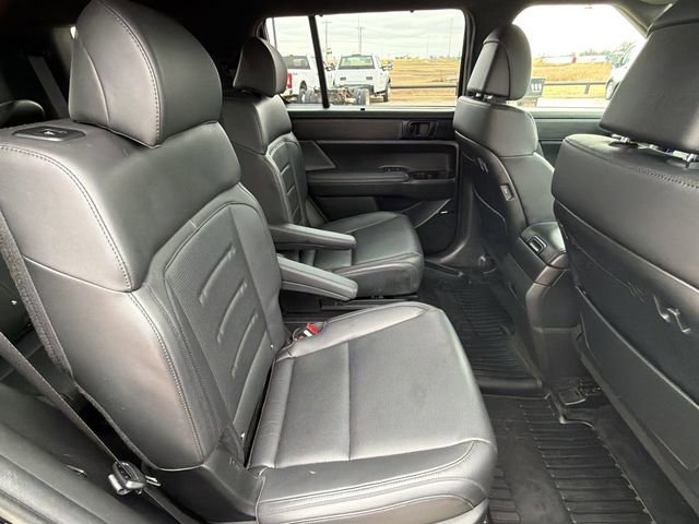 Used 2024 Hyundai Santa Fe Calligraphy image 13