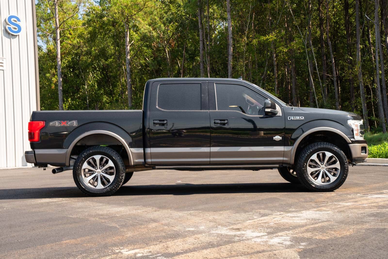 Certified 2019 Ford F150 King Ranch w/ Equipment Group 601A Luxury AWD/4WD image 8