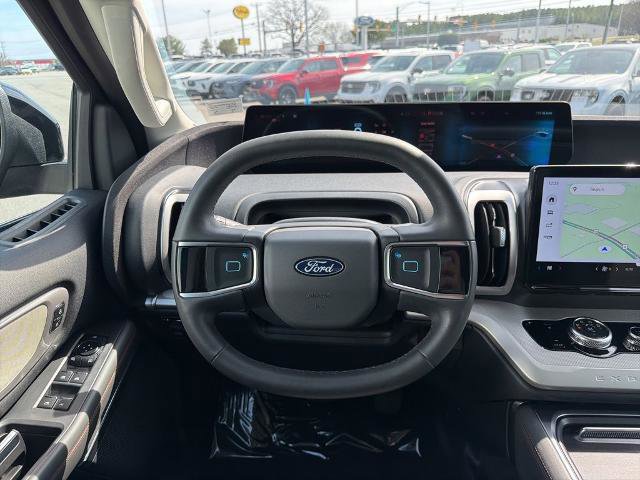 Certified 2025 Ford Expedition Active AWD/4WD image 26