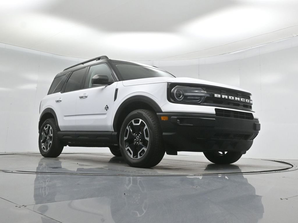 Certified 2022 Ford Bronco Sport Outer Banks w/ Tech Package AWD/4WD image 47