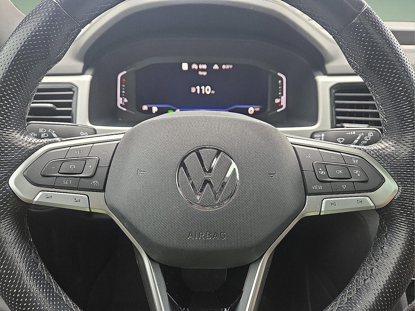 Used 2022 Volkswagen Atlas Cross Sport SEL Premium R-Line image 24