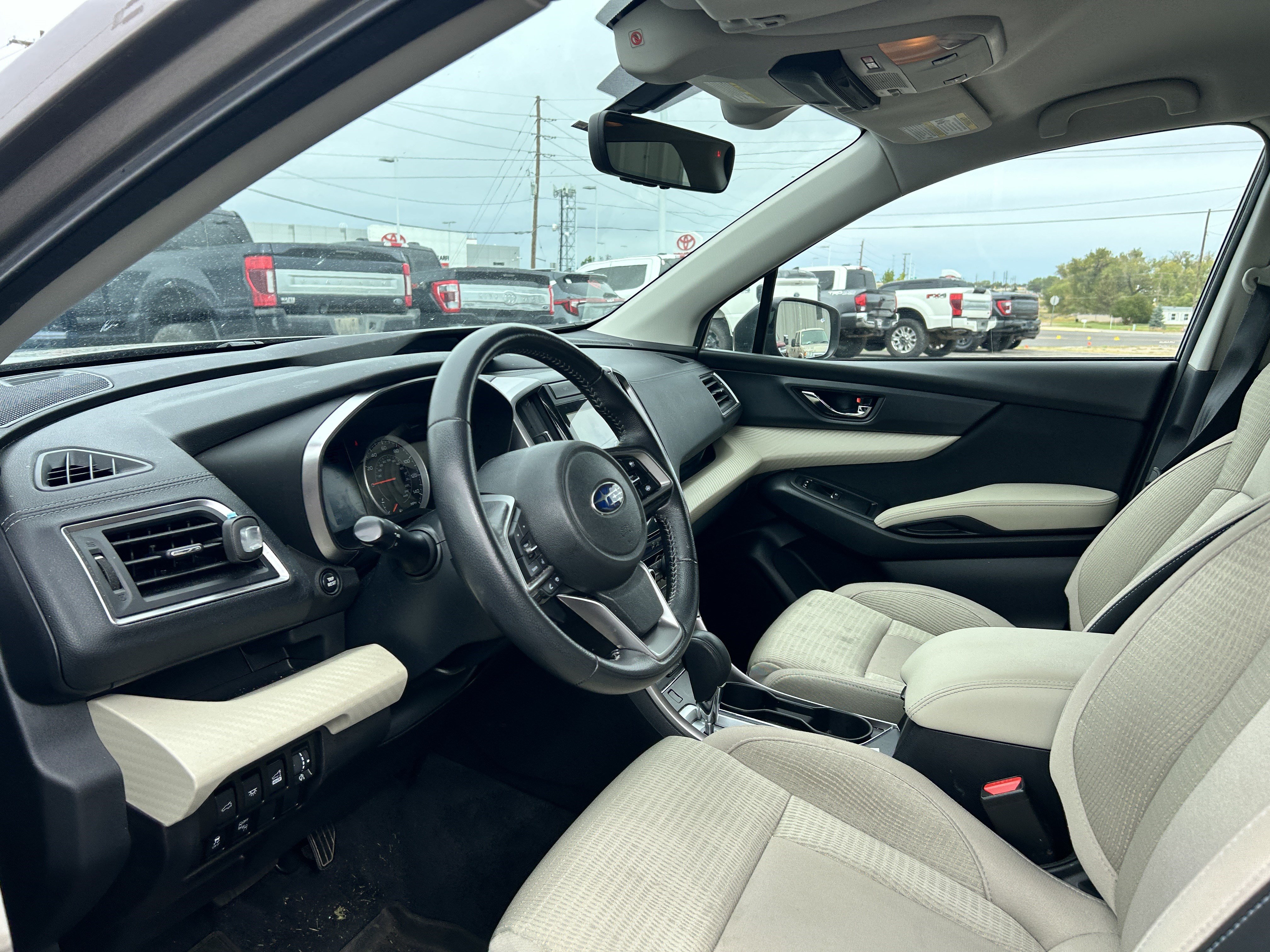 Used 2022 Subaru Ascent Premium w/ Convenience Package AWD/4WD image 10