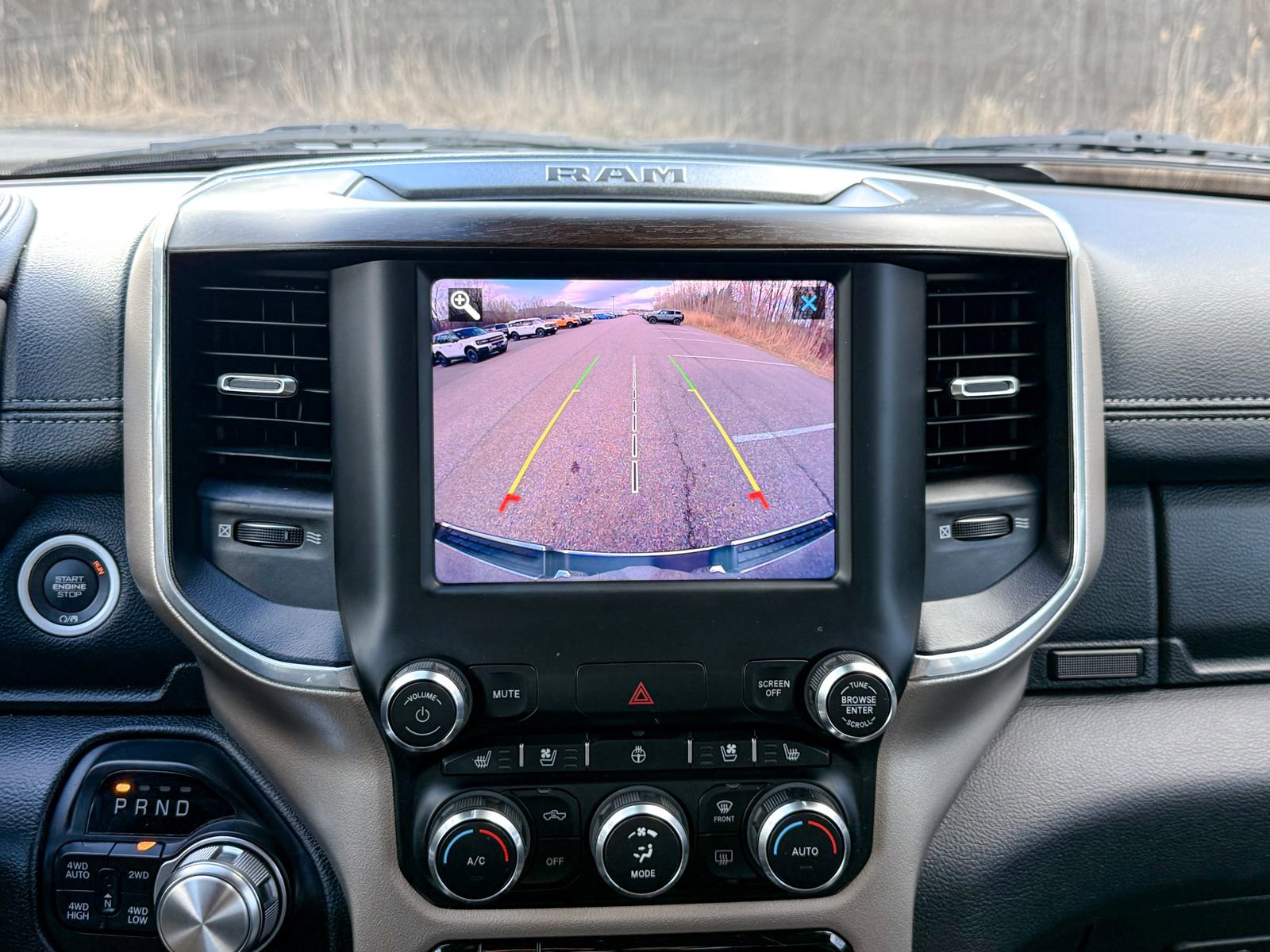 Used 2021 RAM 1500 Laramie AWD/4WD image 25
