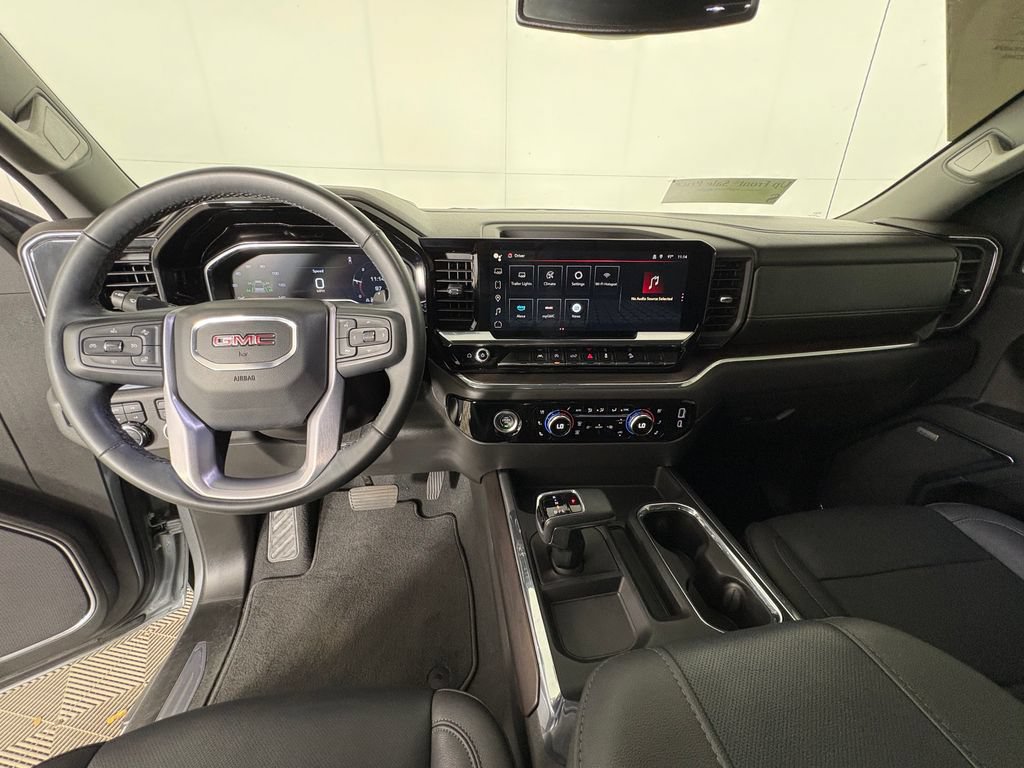 Used 2023 GMC Sierra 1500 SLT AWD/4WD image 7