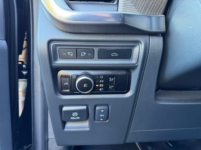 Certified 2023 Ford F150 Platinum w/ FX4 Off-Road Package AWD/4WD image 23