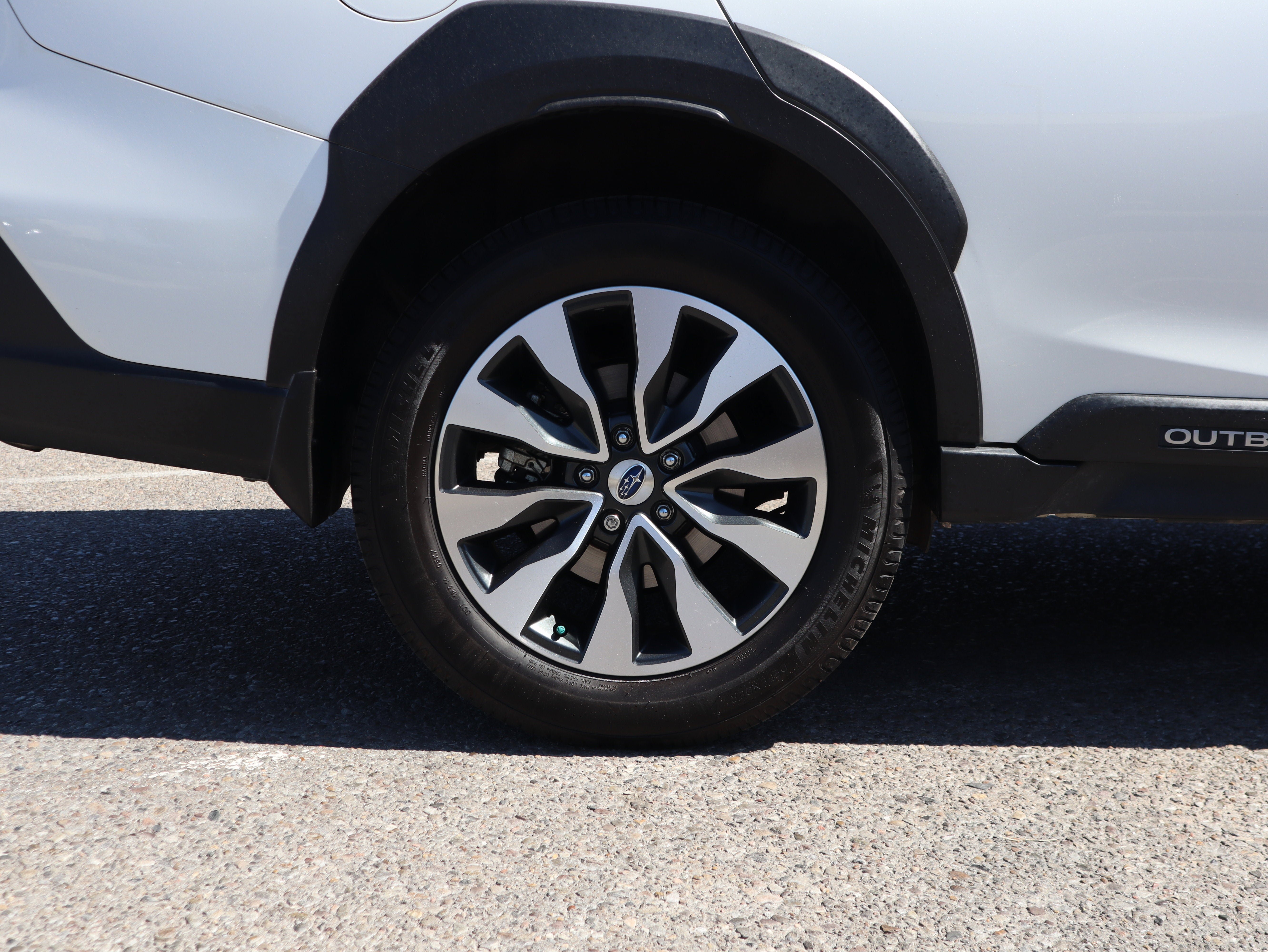 Used 2023 Subaru Outback Limited XT AWD/4WD image 12