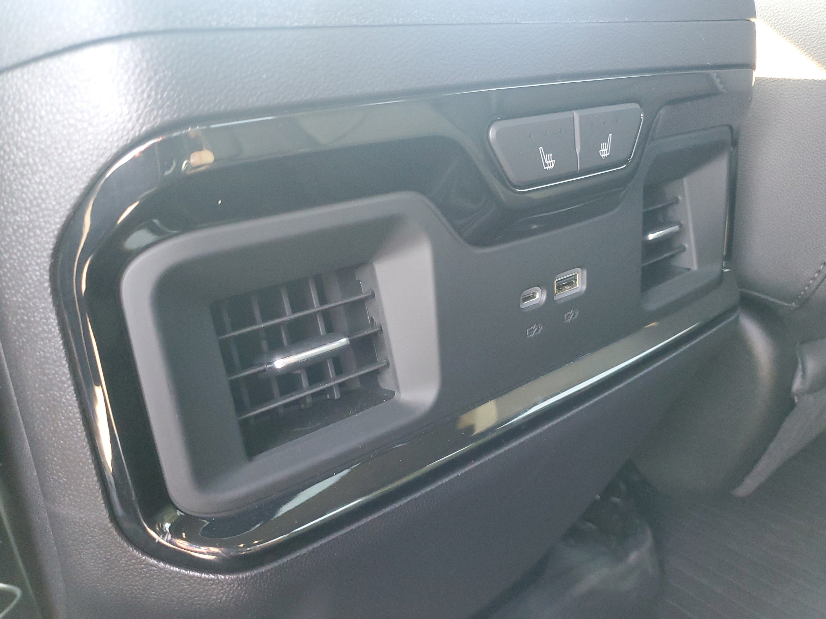 Used 2024 Chevrolet Silverado 1500 ZR2 w/ ZR2 Bison Edition AWD/4WD image 19
