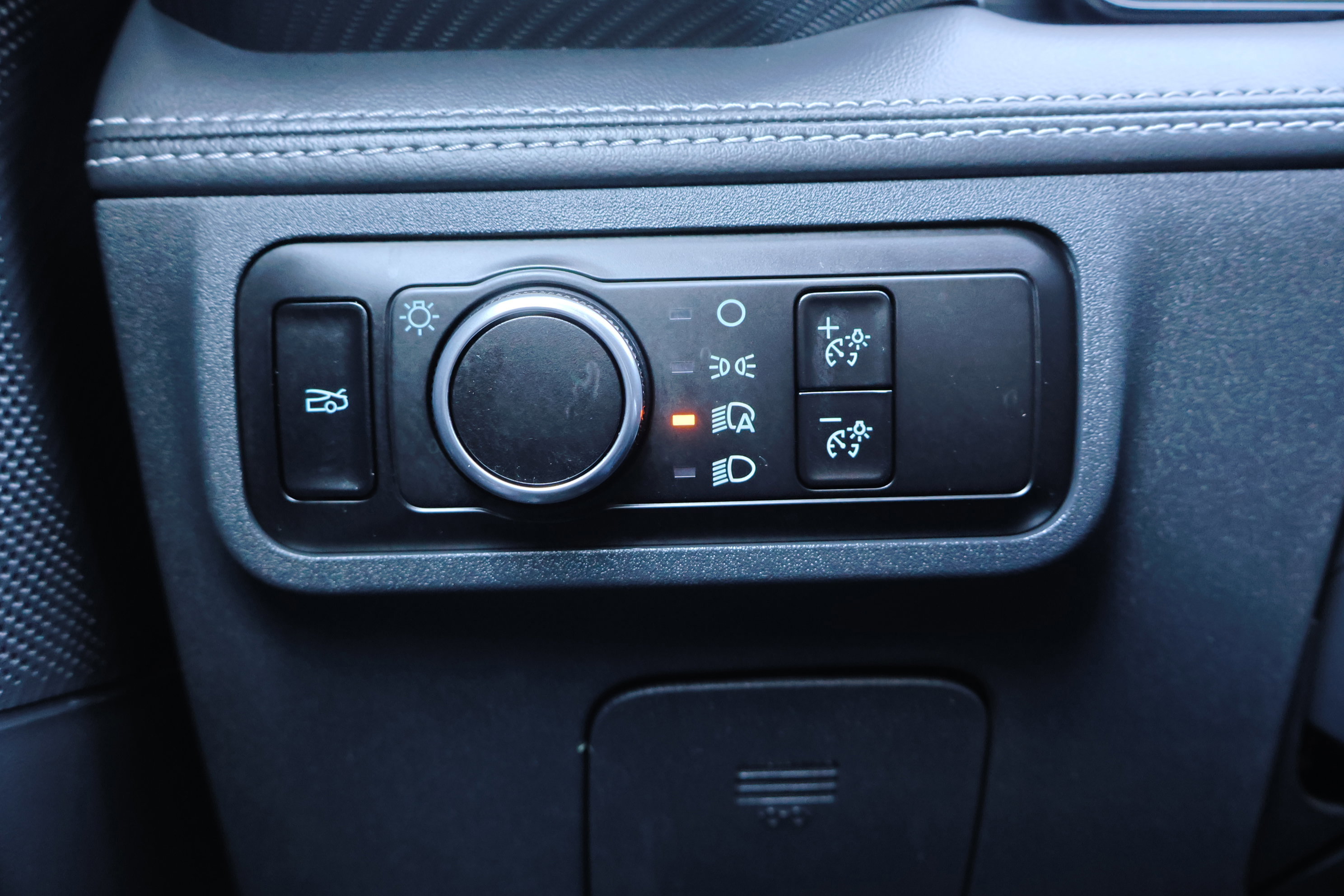 Certified 2025 Ford Mustang Premium image 16