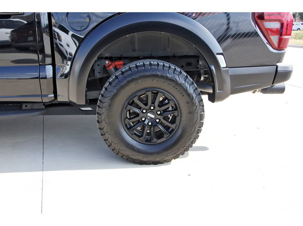 Certified 2025 Ford F150 Raptor AWD/4WD image 30