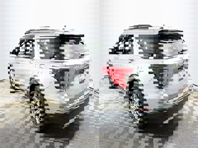 Certified 2023 Ford Explorer XLT w/ Equipment Group 202A image 5