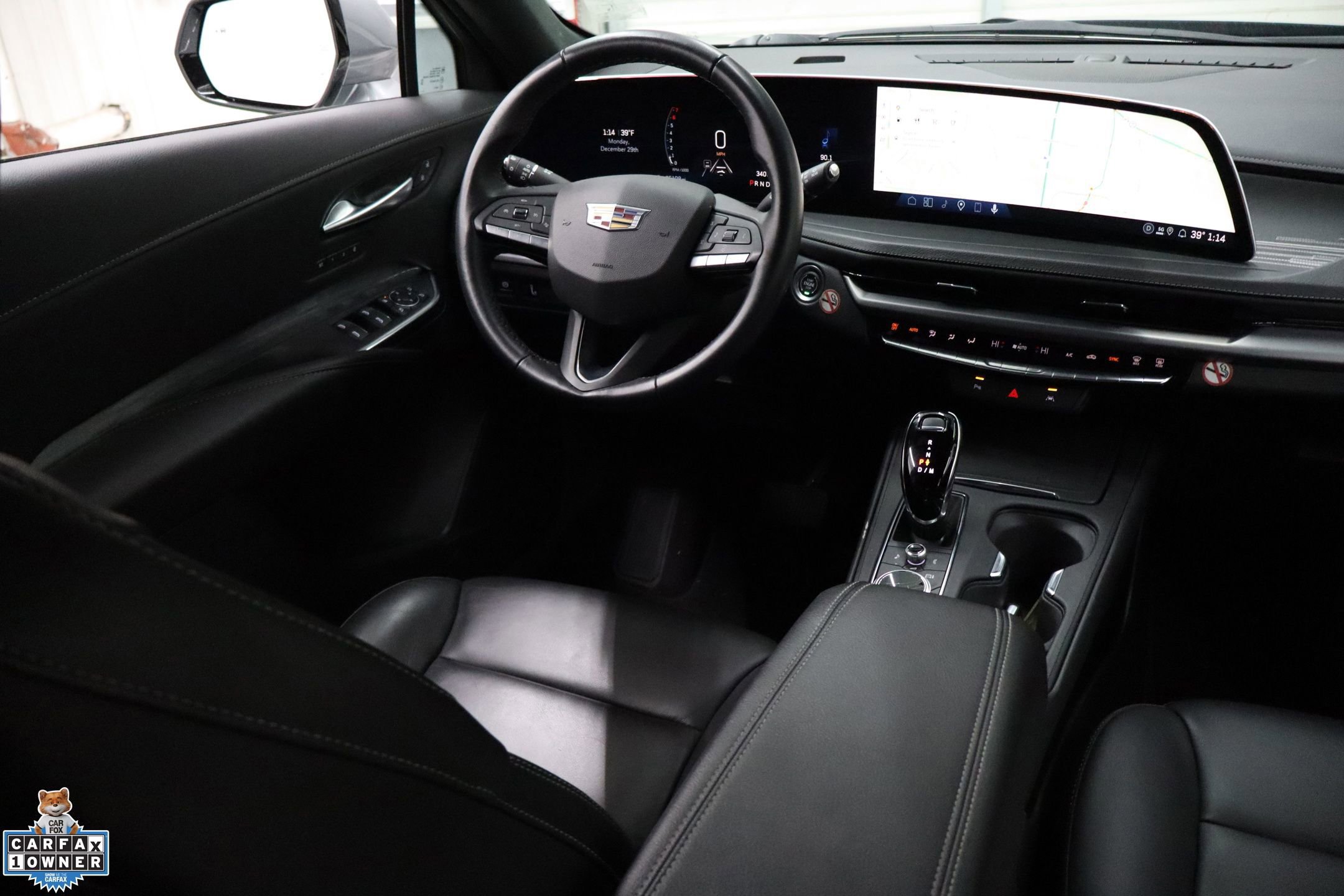 Used 2025 Cadillac XT4 Premium Luxury image 28