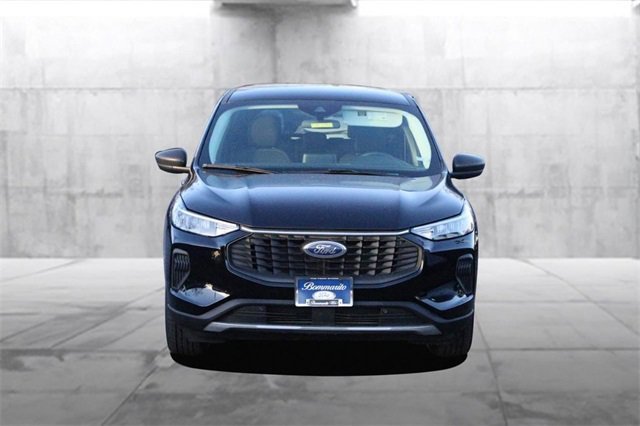 Certified 2024 Ford Escape Active w/ Cold Weather Package image 5