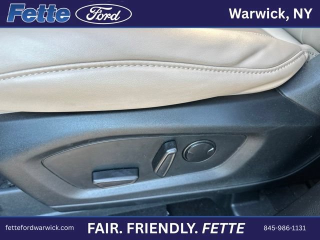 Certified 2023 Ford Explorer XLT w/ Equipment Group 202A AWD/4WD image 17