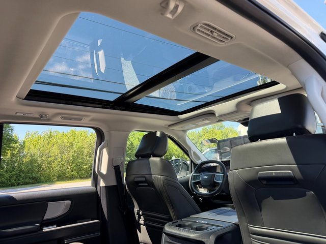 Certified 2025 Ford Expedition Active AWD/4WD image 12