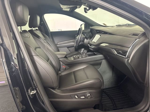 Used 2019 Cadillac XT4 Sport w/ Cold Weather Package image 8