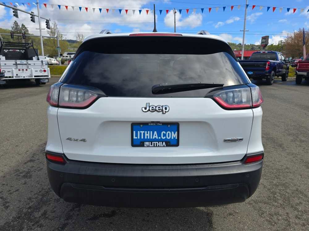 Used 2020 Jeep Cherokee Latitude Plus AWD/4WD image 4