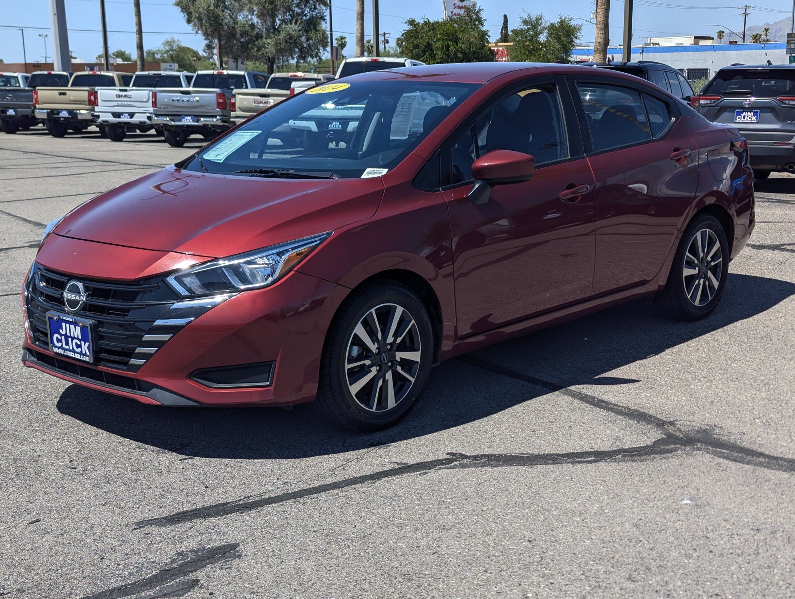 Used 2024 Nissan Versa SV FWD image 5