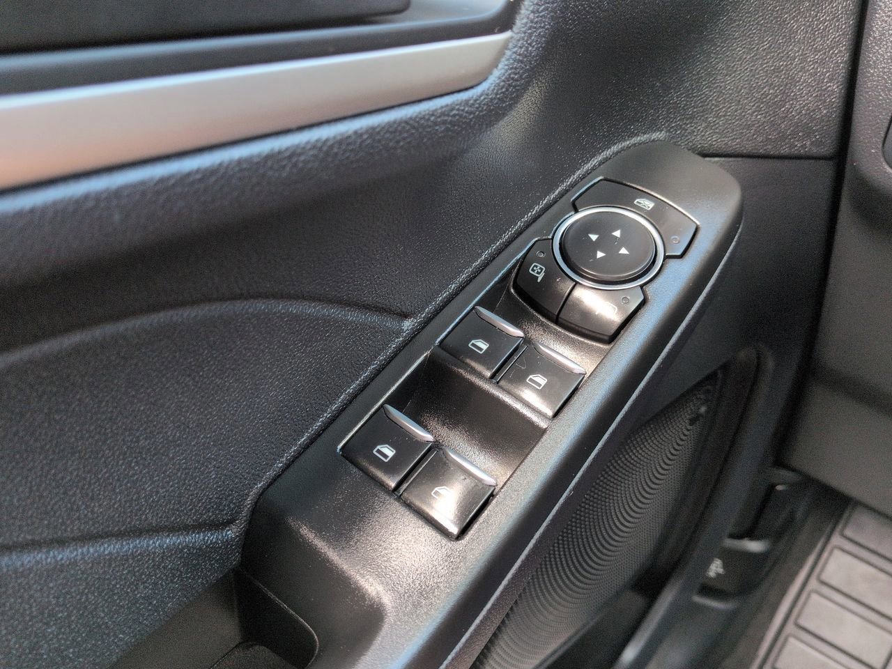 Certified 2022 Ford Escape SE w/ Convenience Package image 22