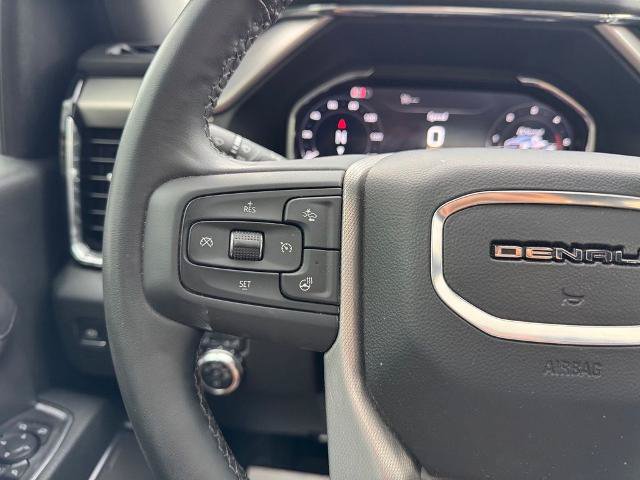 Used 2025 GMC Sierra 2500 Denali w/ Denali Reserve Package AWD/4WD image 19