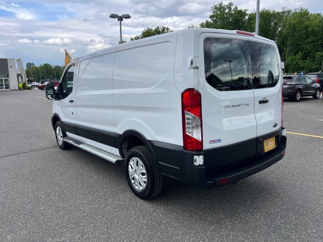 Certified 2025 Ford Transit 250 Low Roof w/ Exterior Upgrade Package RWD image 5