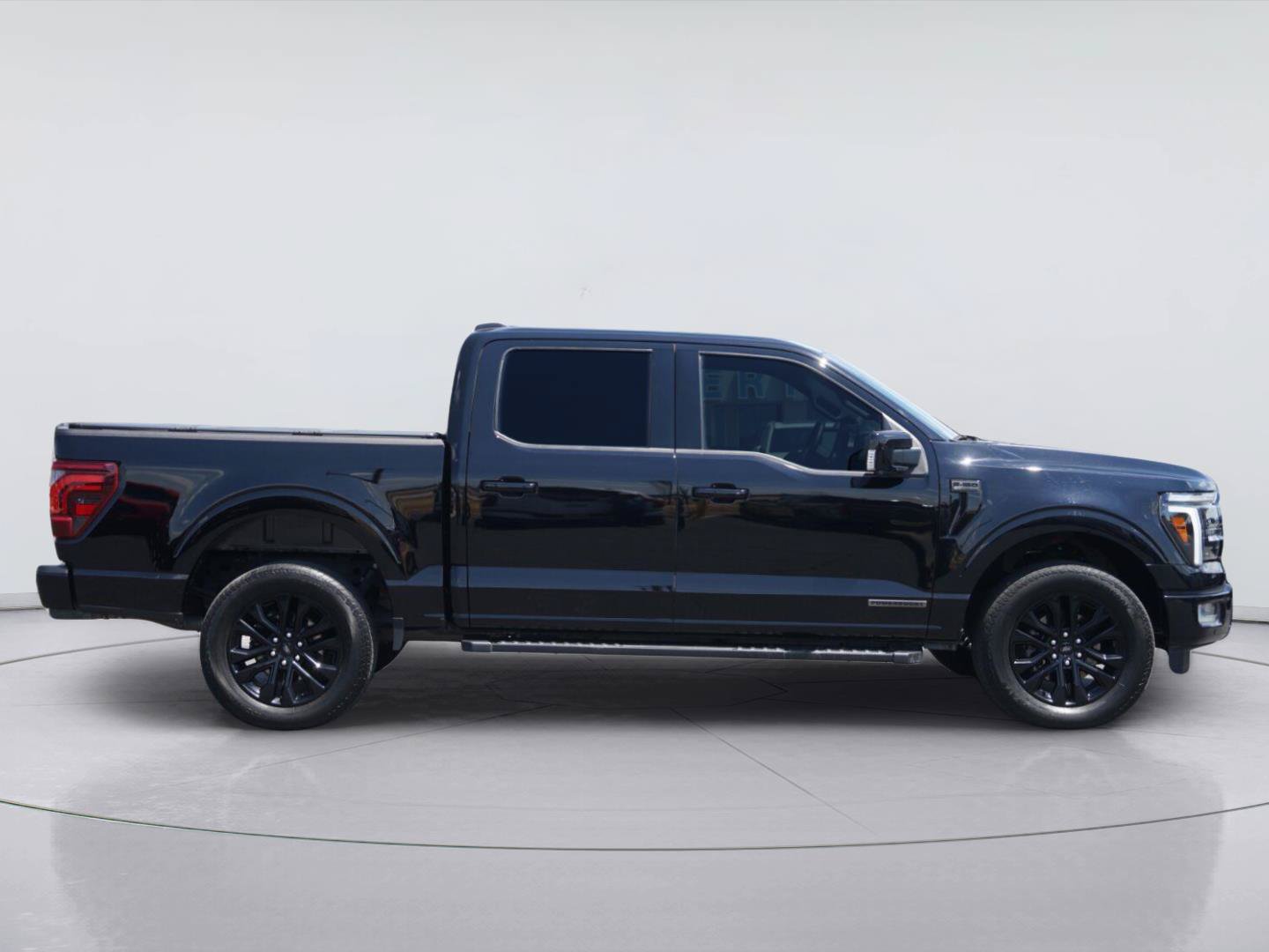 Certified 2024 Ford F150 Lariat w/ FX4 Off-Road Package AWD/4WD image 5