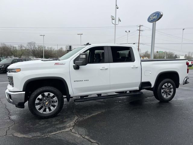 Used 2025 Chevrolet Silverado 2500 LT w/ All Star Edition AWD/4WD image 3
