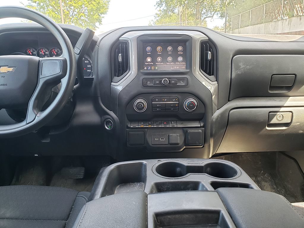 Used 2023 Chevrolet Silverado 1500 Custom AWD/4WD image 9