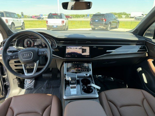 Used 2025 Audi Q7 3.0T Premium Plus AWD/4WD image 30