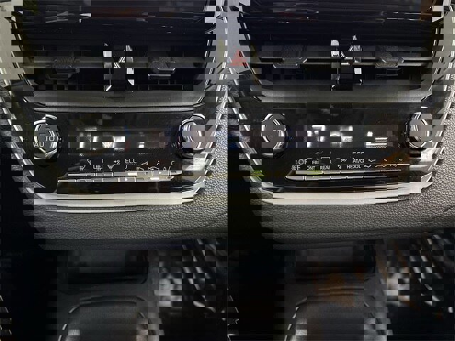 Used 2023 Toyota Corolla LE image 10