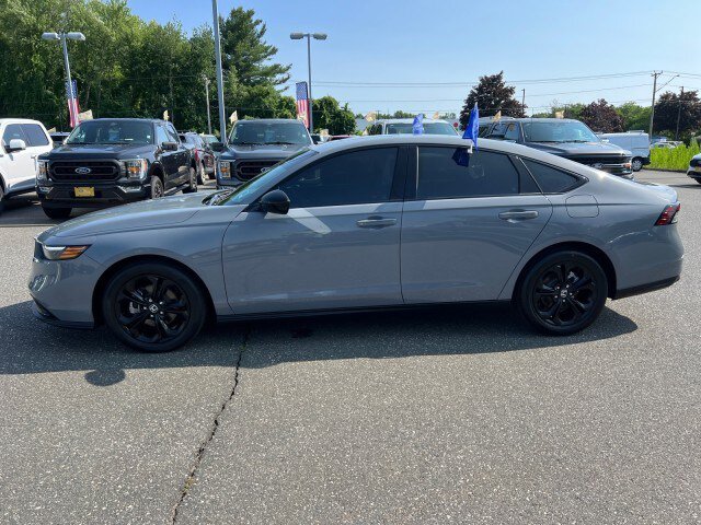 Used 2025 Honda Accord SE image 4